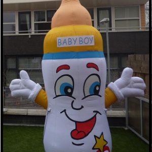 Opblaasbare babyfles voor geboorte jongen  € 20,00